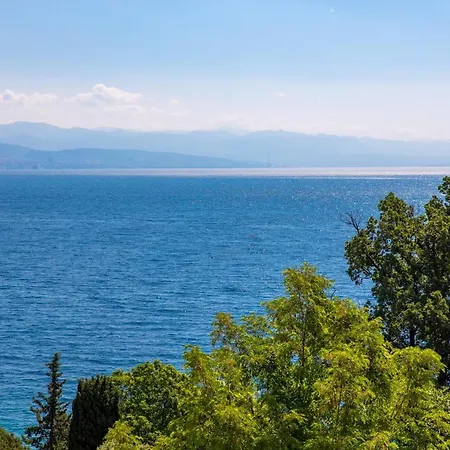 Apartment Divine Opatija-50m To The Sea *